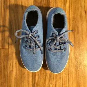 NWOB Blue Women’s Allbirds Wool Runners Size 7